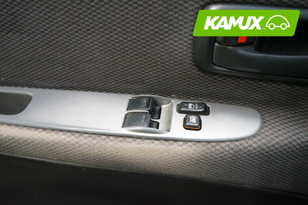 Toyota Hiace 2012