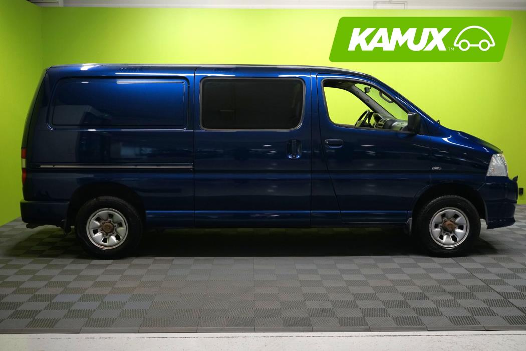 Toyota Hiace 2012