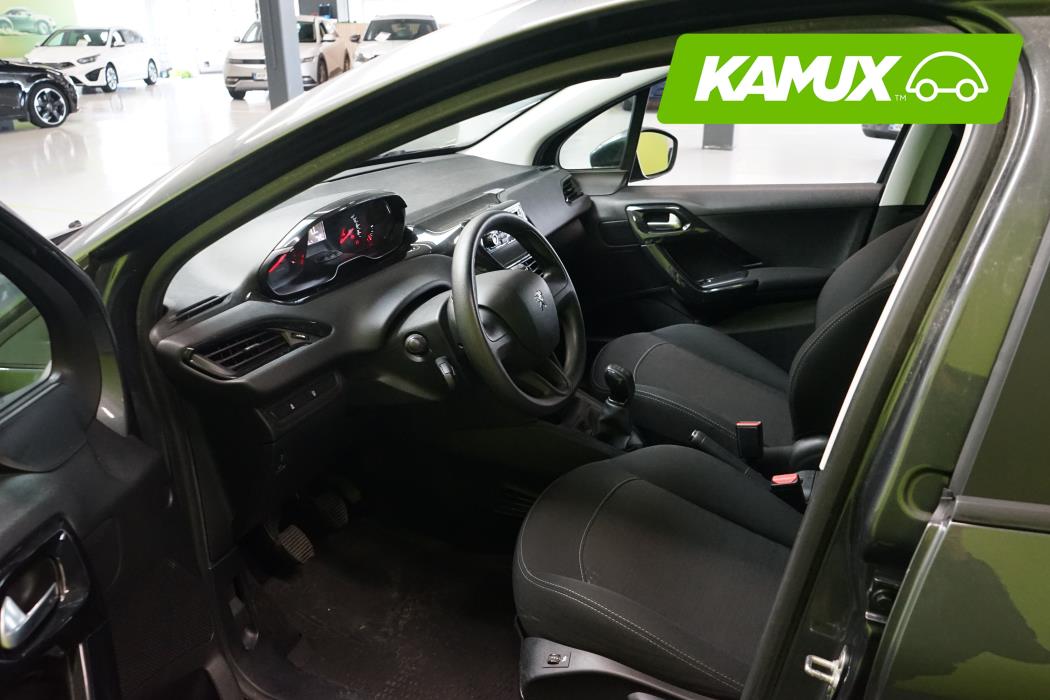 Peugeot 208 2014