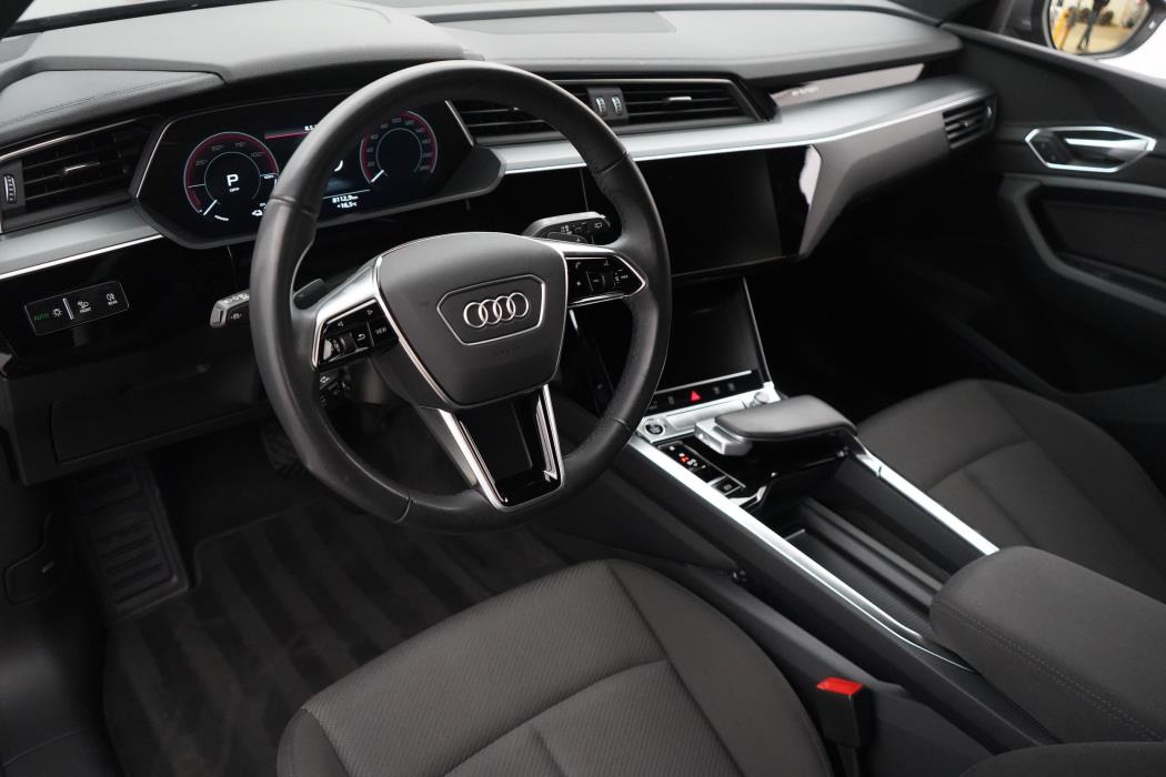 Audi e-tron 2023