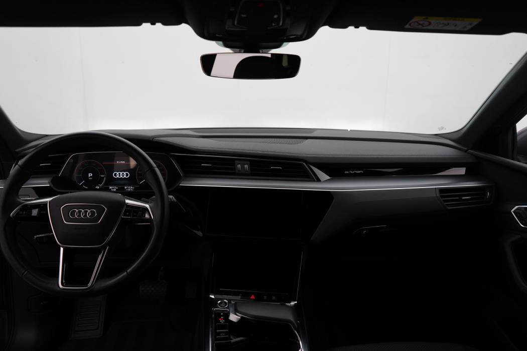 Audi e-tron 2023