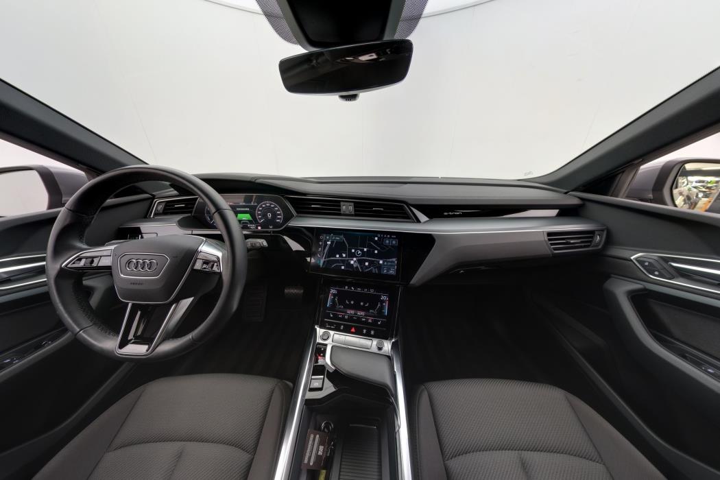 Audi e-tron 2023