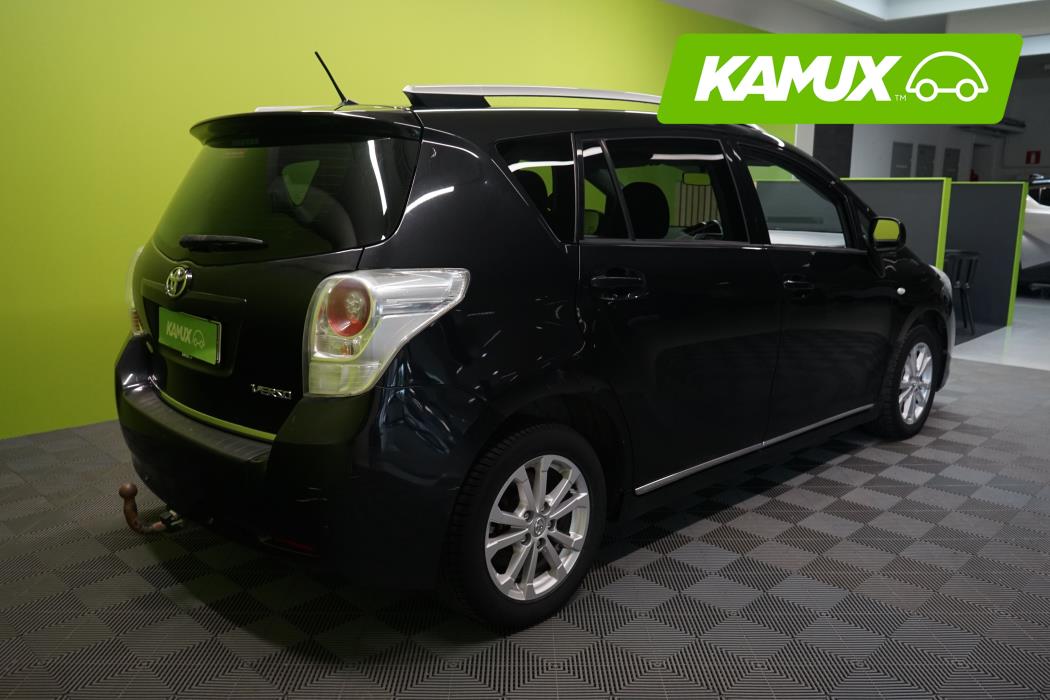 Toyota Verso 2012