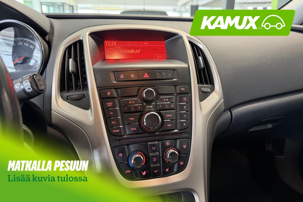 Opel Astra 2011