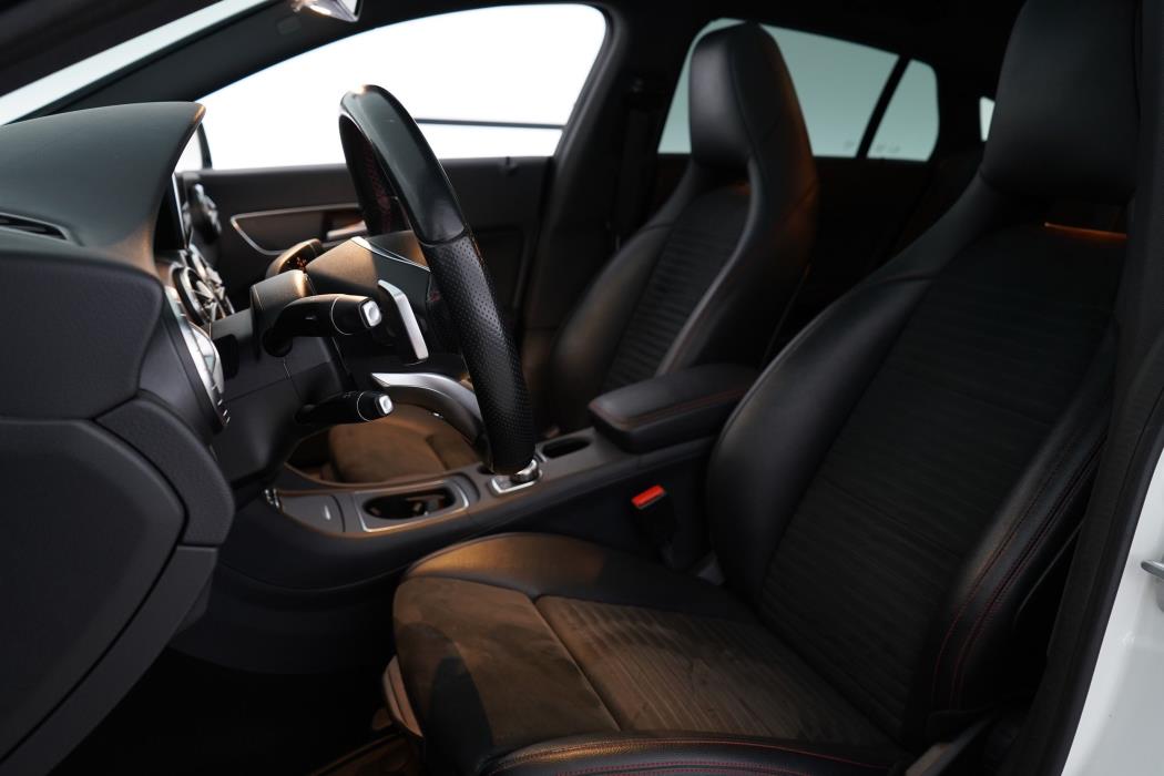 Mercedes-Benz CLA 2016