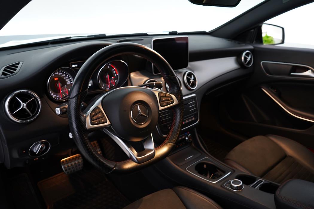 Mercedes-Benz CLA 2016
