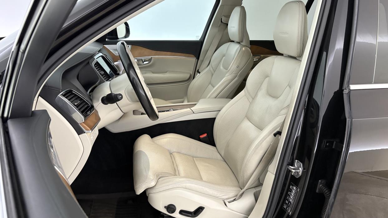 Volvo XC90 2019