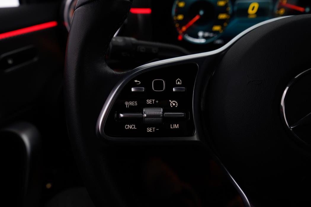 Mercedes-Benz A 2023