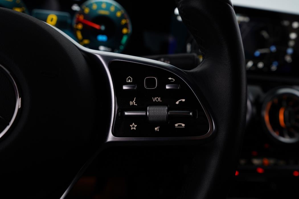 Mercedes-Benz A 2023