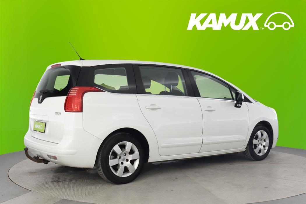 Peugeot 5008 2011