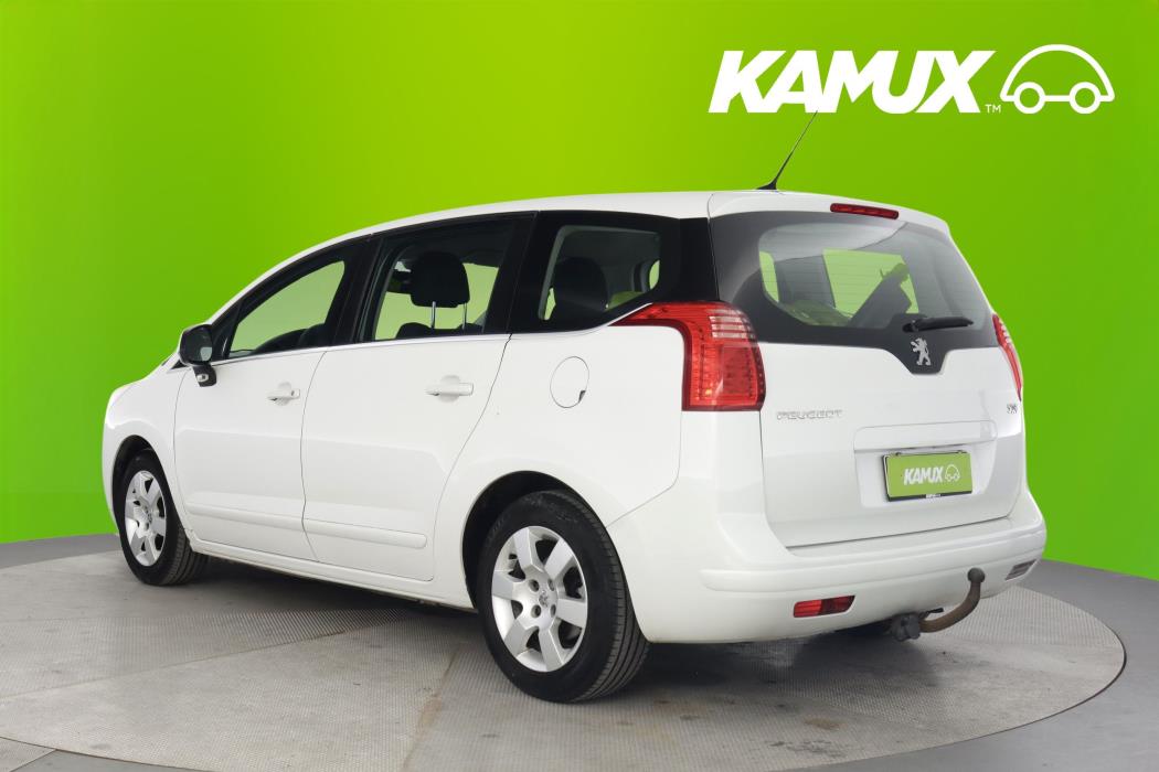 Peugeot 5008 2011