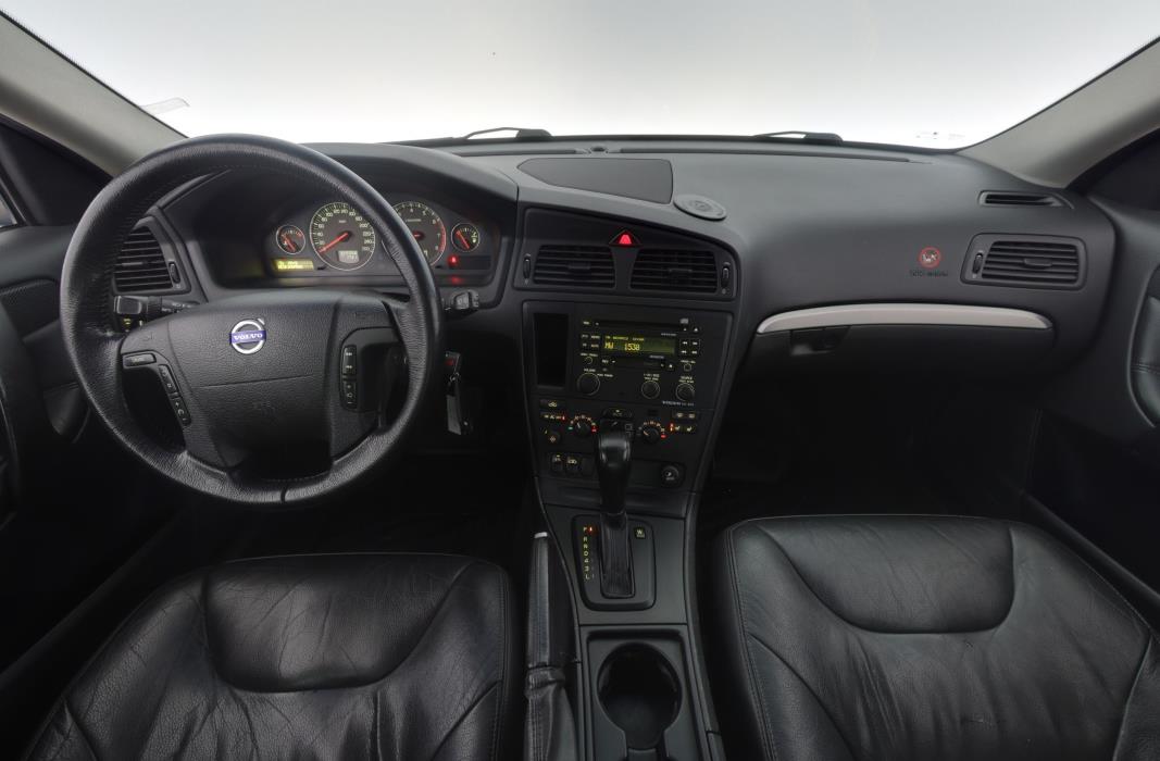 Volvo V70 2004