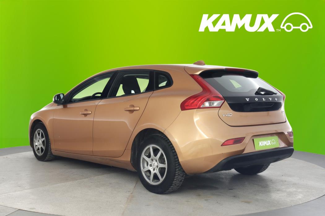 Volvo V40 2013