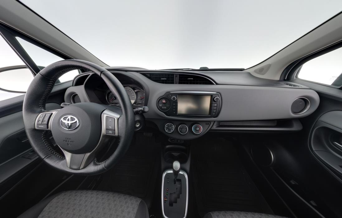 Toyota Yaris 2015