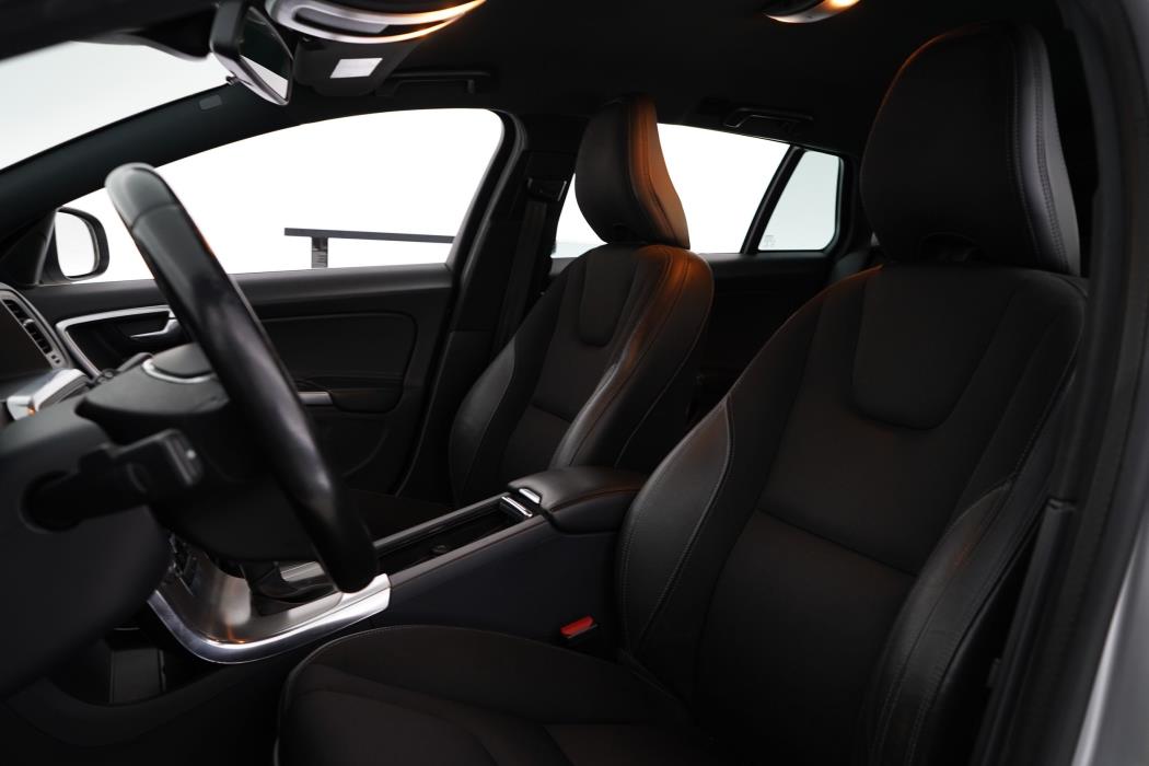 Volvo V60 2016