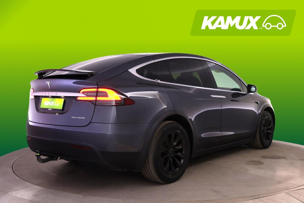 Tesla Model X 2020