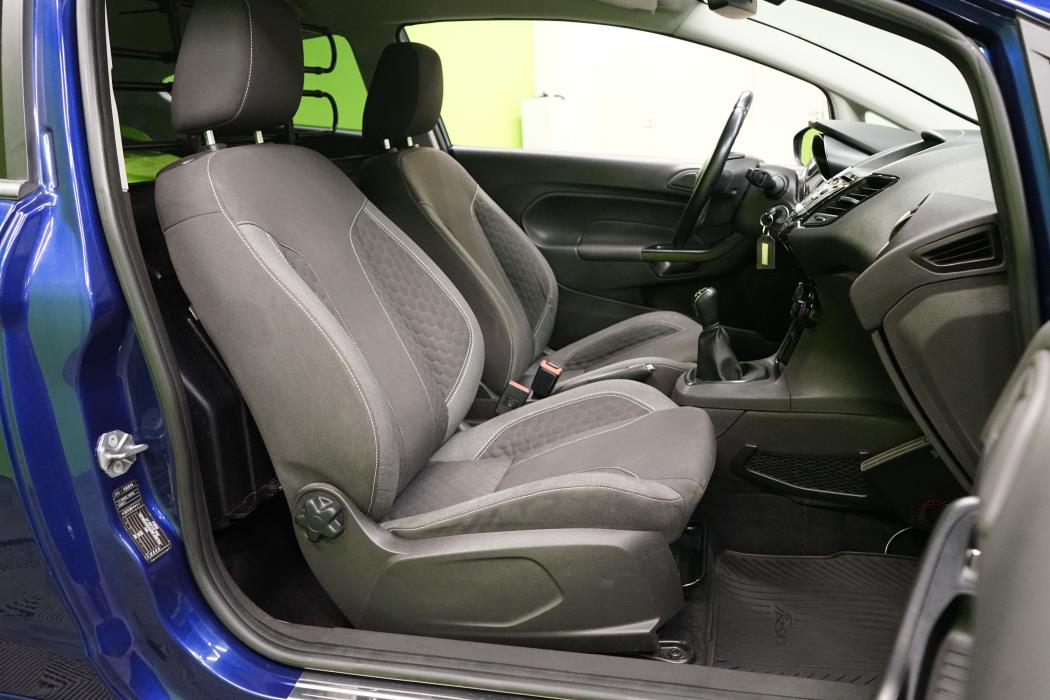 Ford Fiesta Van 2015
