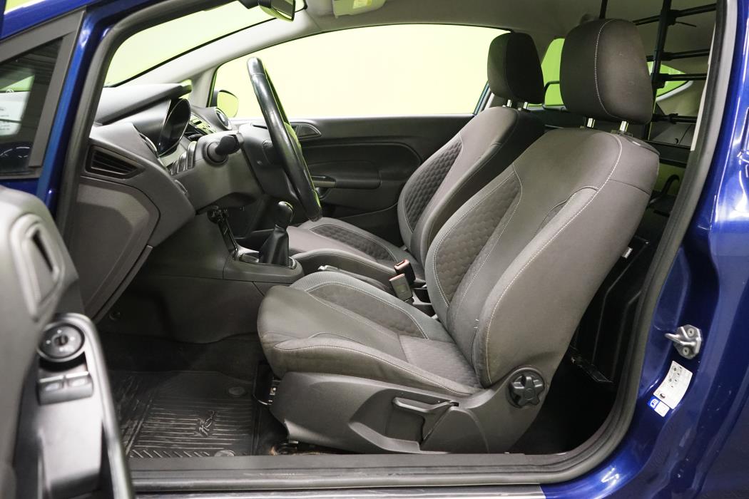 Ford Fiesta Van 2015