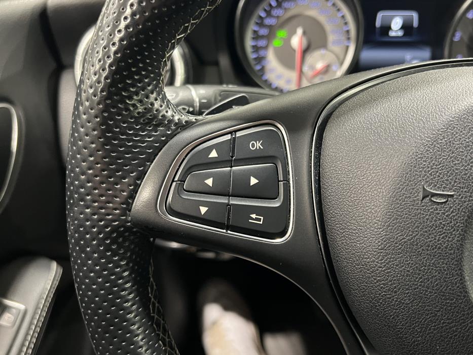 Mercedes-Benz CLA 2015