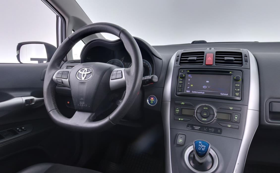 Toyota Auris 2012