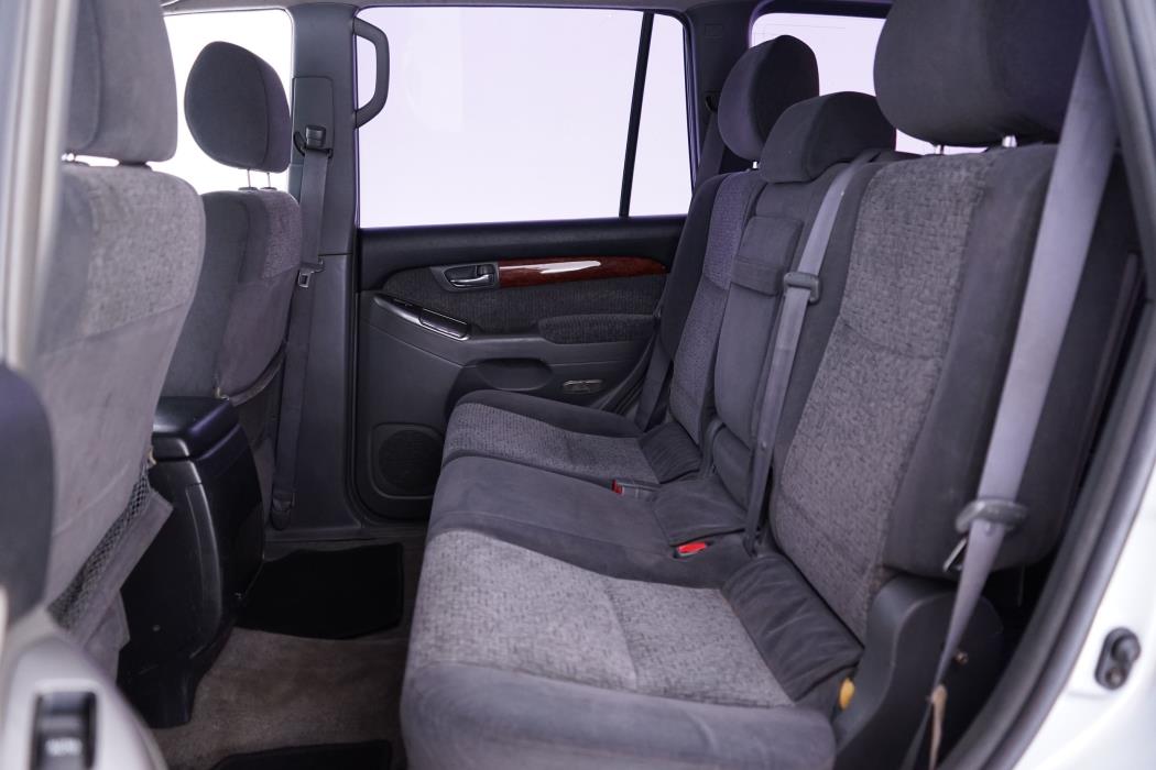 Toyota Land Cruiser 2003