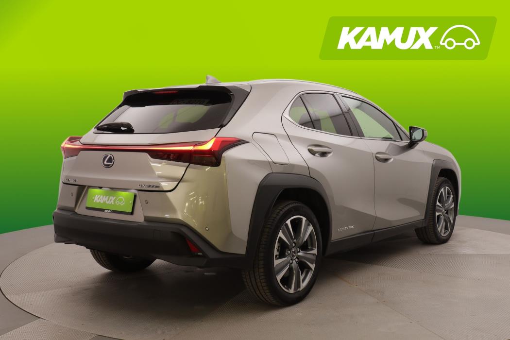 Lexus UX 2023