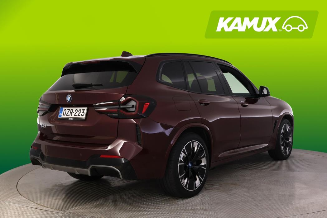 BMW iX3 2023