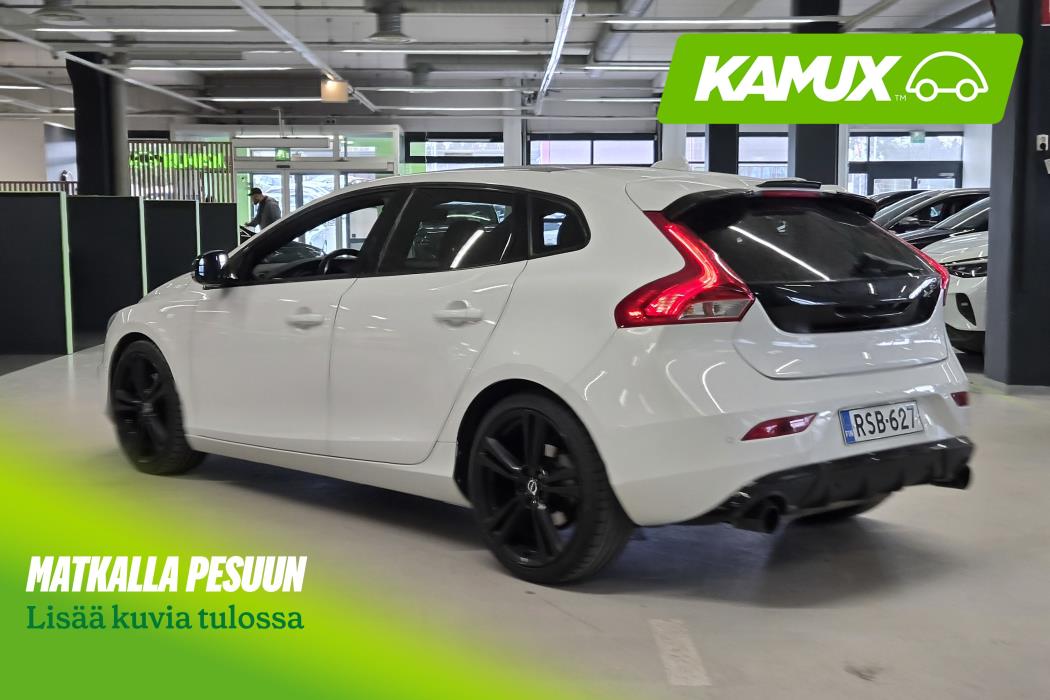 Volvo V40 2015