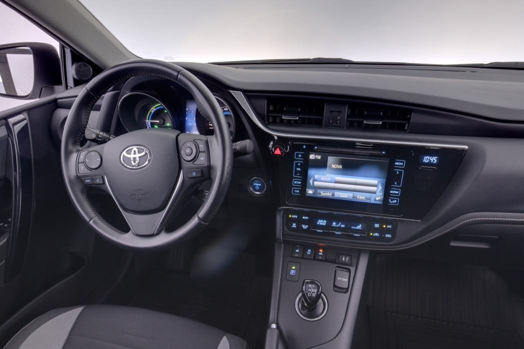 Toyota Auris 2016