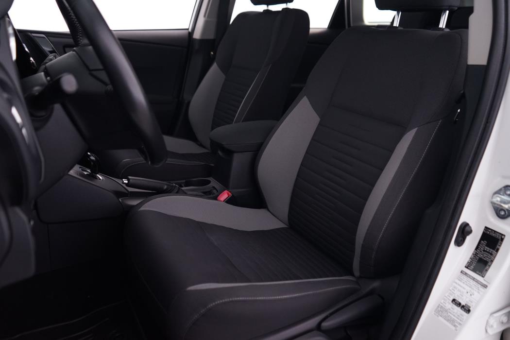Toyota Auris 2016