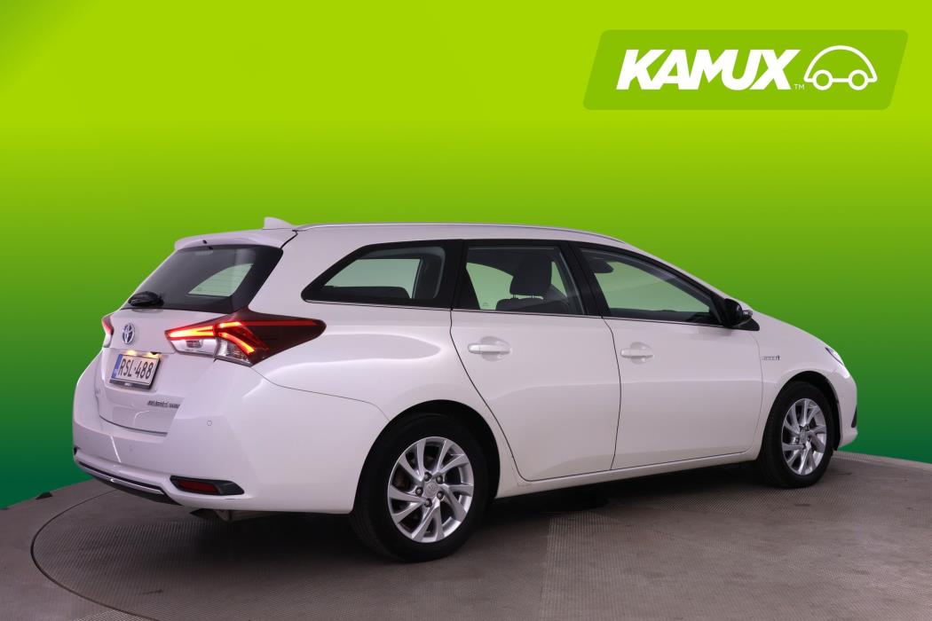 Toyota Auris 2016