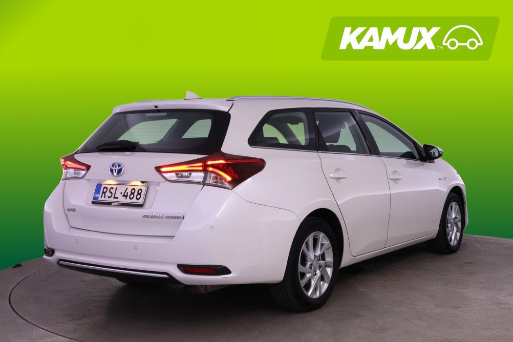 Toyota Auris 2016