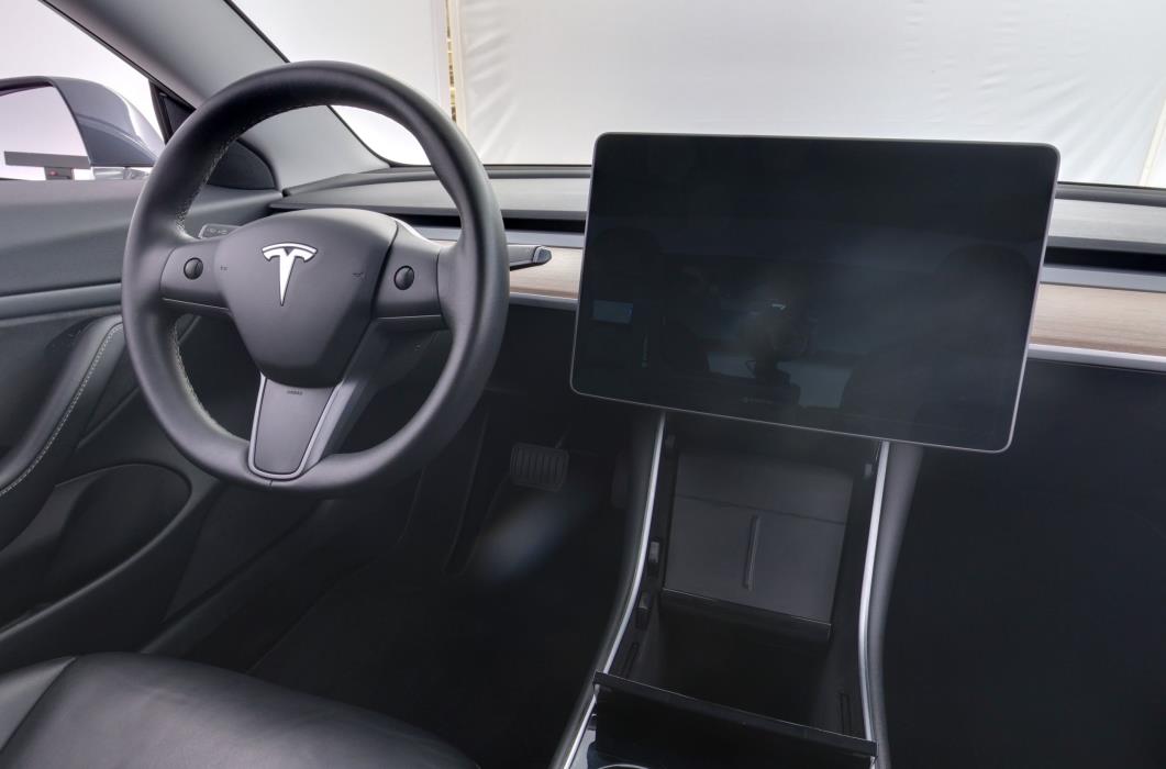 Tesla Model 3 2020