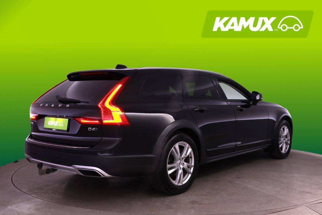 Volvo V90 Cross Country 2019
