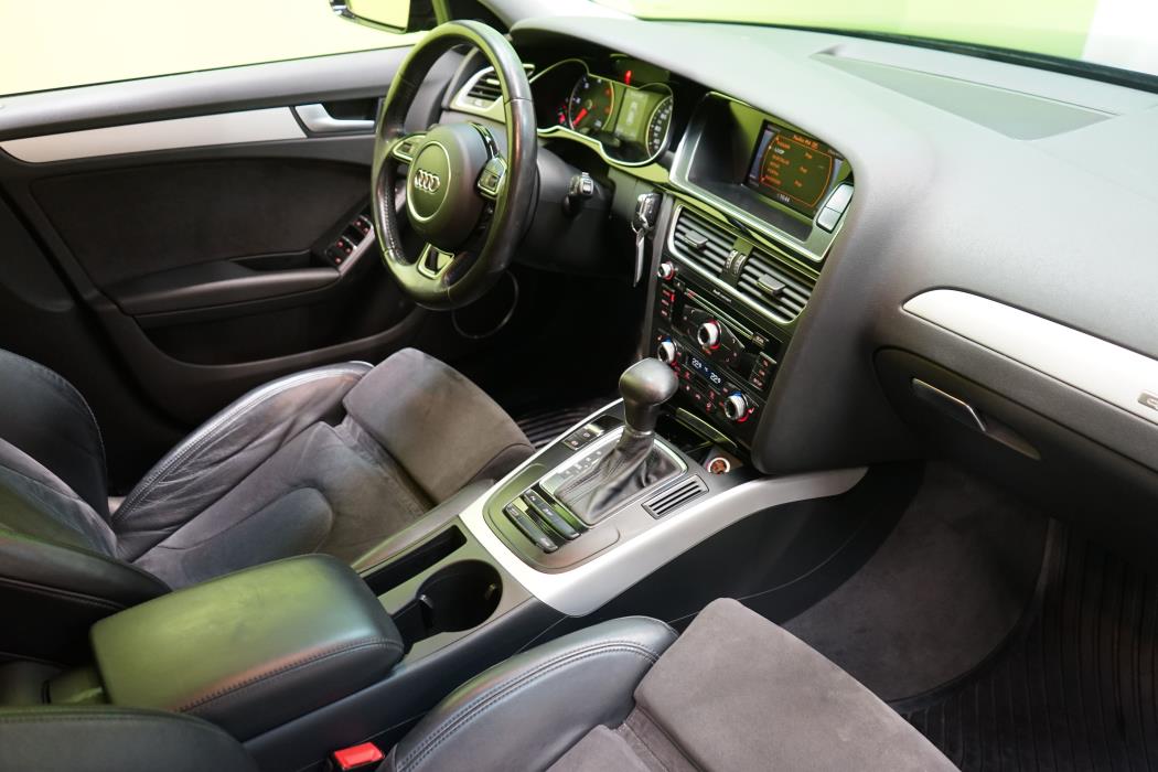 Audi A4 Allroad 2015