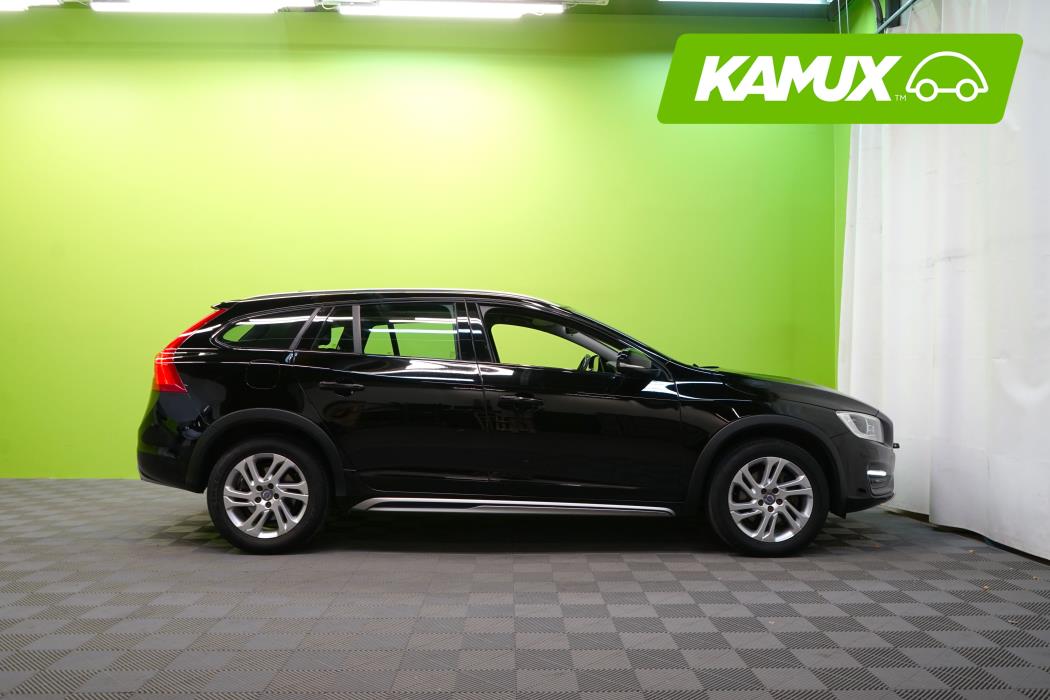 Volvo V60 Cross Country 2016