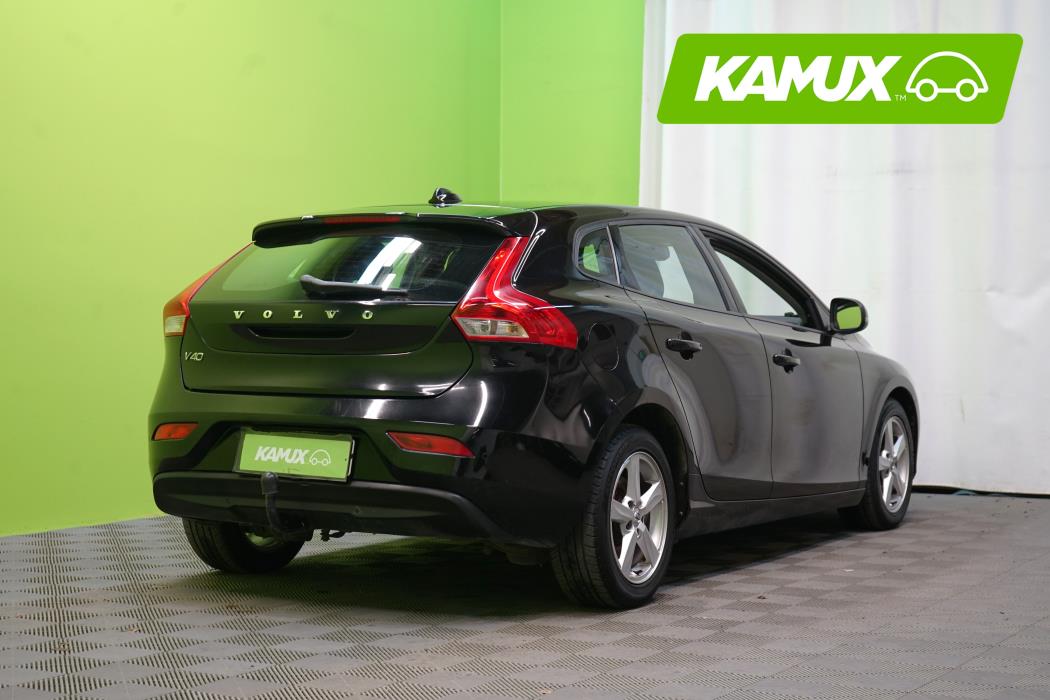 Volvo V40 2018
