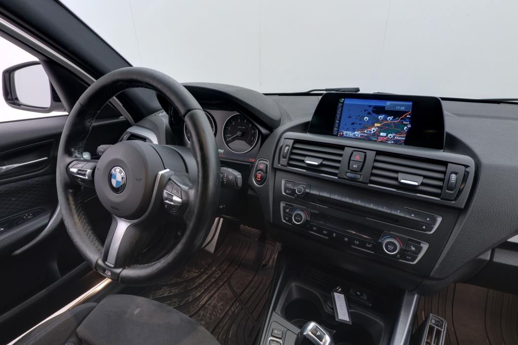 BMW 118 2015