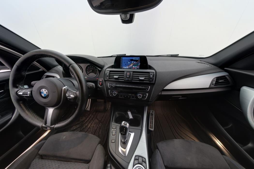 BMW 118 2015