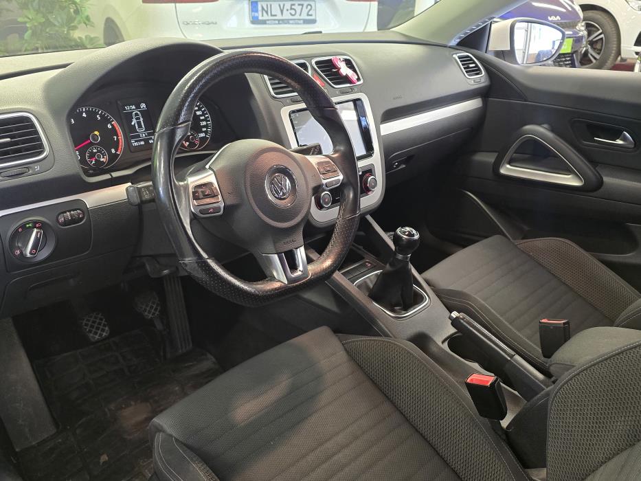 Volkswagen Scirocco 2011