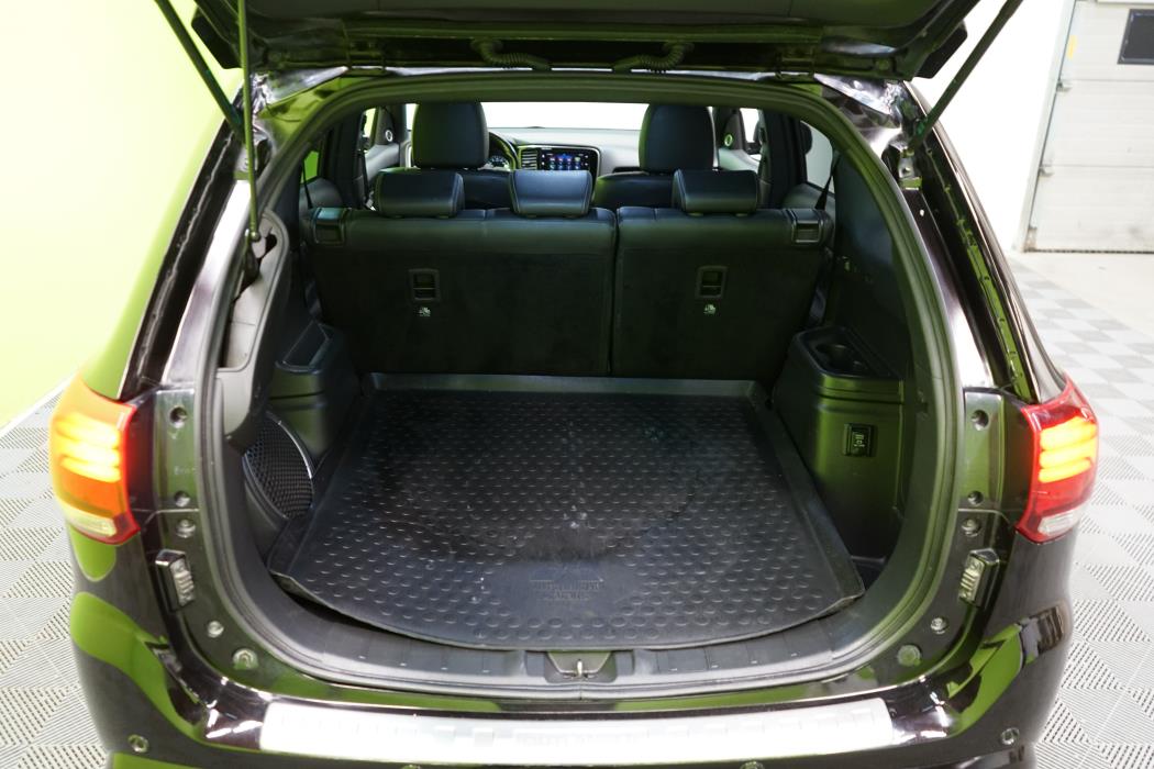 Mitsubishi Outlander PHEV 2019