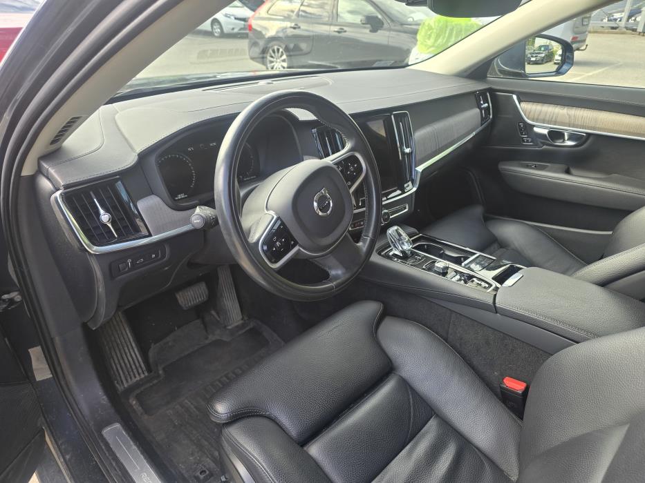 Volvo V90 2021