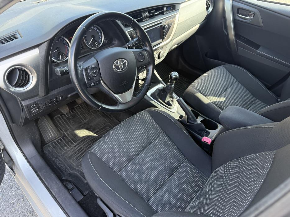 Toyota Auris 2013