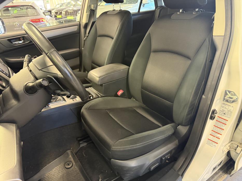 Subaru Outback 2016