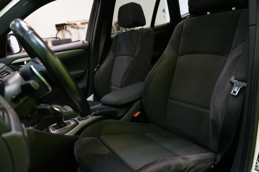 BMW X1 2012