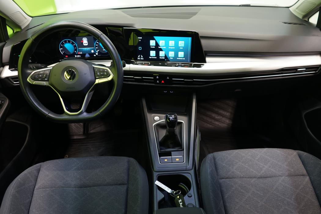 Volkswagen Golf 2021