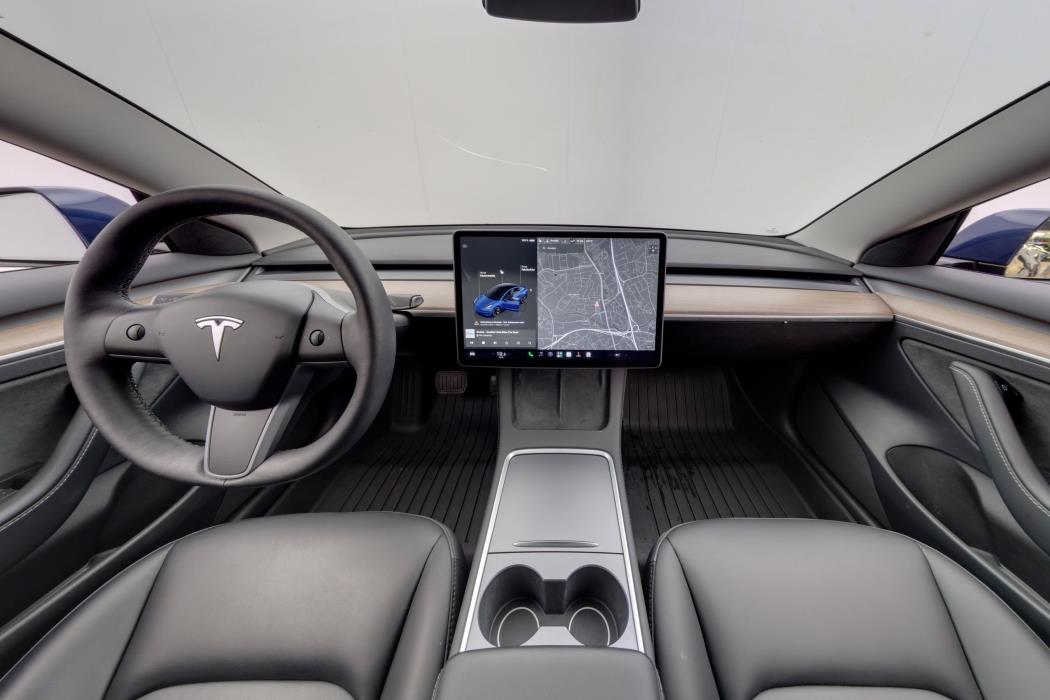 Tesla Model 3 2023