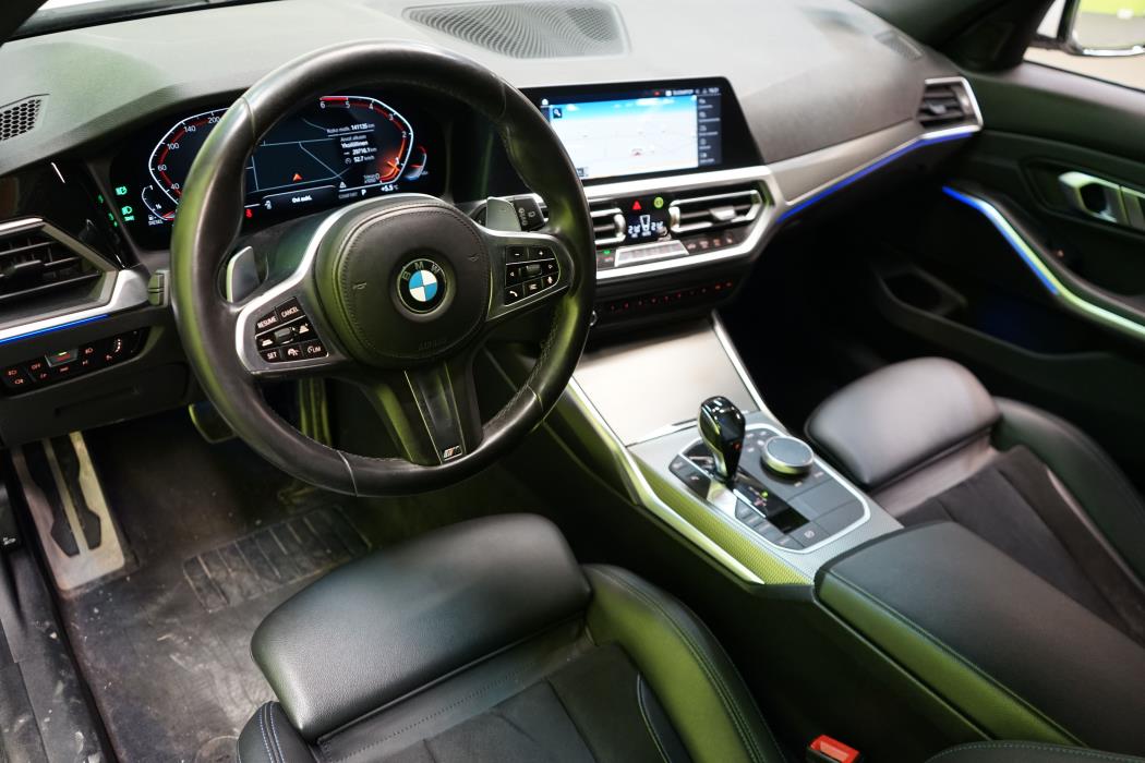 BMW 320 2021