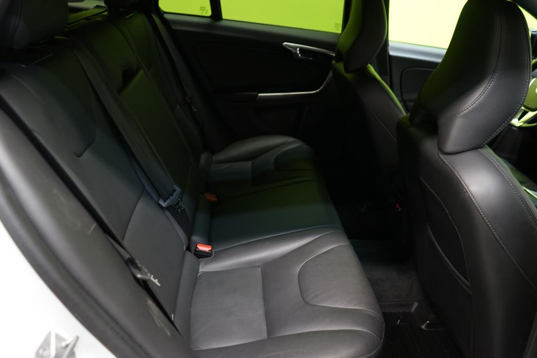 Volvo V60 Cross Country 2018