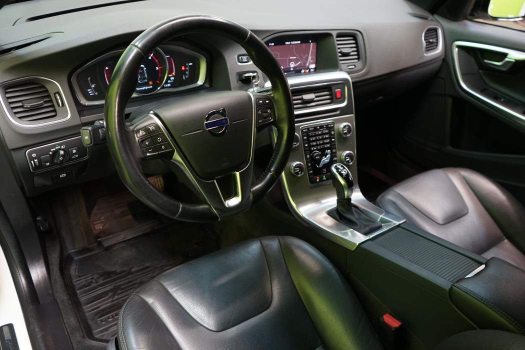 Volvo V60 Cross Country 2018